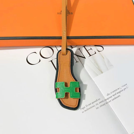 Oran Charm - Green